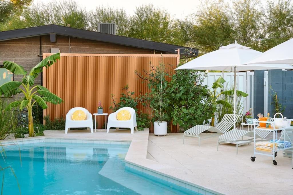 Lux With Pool Hot Tub Cold Plunge Oasis Apartment
